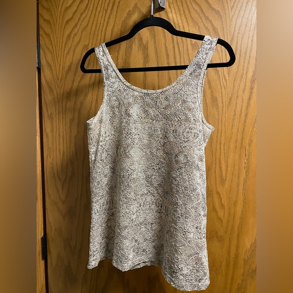 BKE Buckle Tank Top Womens Sparkle Sleeveless Cami Layer Embellished Floral - M - Picture 5 of 5